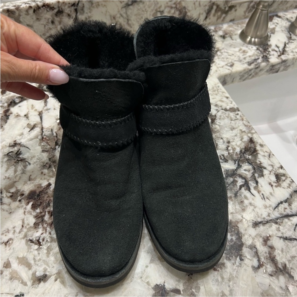 Ugg Ankle Boots - Picture 2 of 8